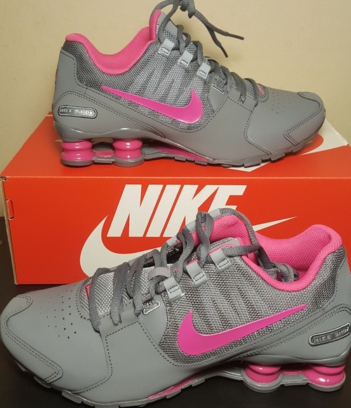 womens nike shox size 6